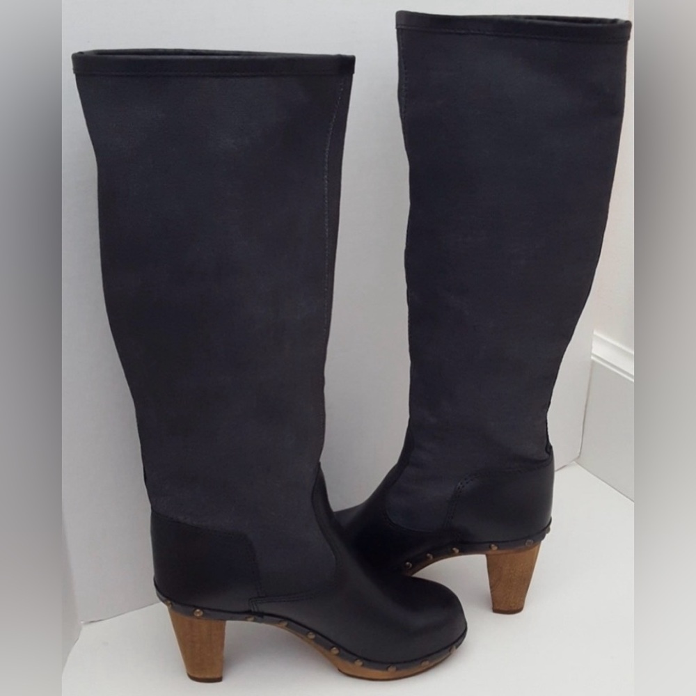 Sanita Anthropologie waxed canvas leather pull on clog boot EU 37